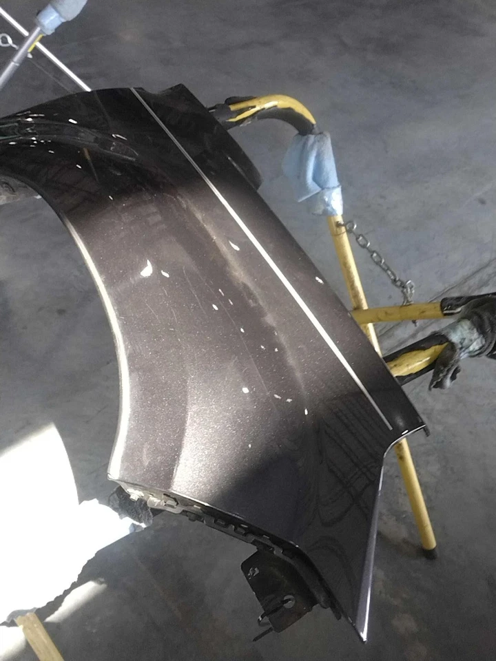 Guardabarros delantero derecho usado se adapta a: 2015 GMC Acadia delantero derecho grado A Foto 1 de 4