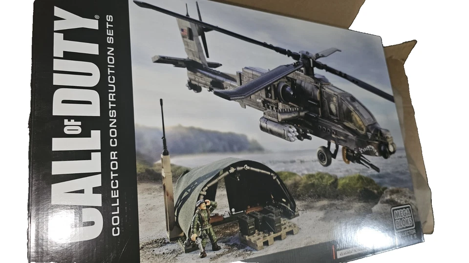 Mega Bloks Collector Series: Call of Duty - Anti-Armor Helicopter 891-Piece Building Set (DPB60)