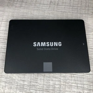 Samsung 500GB 860 EVO 2.5" SSD Solid State Drive SATA III - (MZ-76E500) - Picture 1 of 3