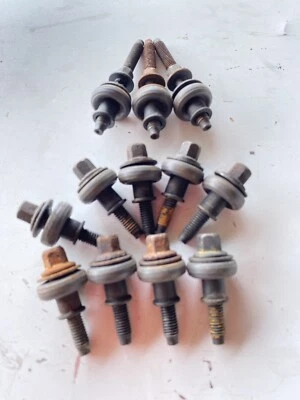 02-08 MINI COOPER S/BASE/CONV R53/R52/R50/W11/W10 TAPA VÁLVULA PERNOS/TORNILLOS Foto 1 de 2