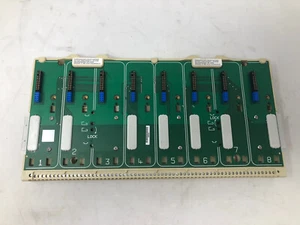 Portador de 8 módulos GE Intelligent Platforms 8709-CA-08 con barra de tierra - Imagen 1 de 1