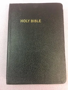 MB1:The World HOLY BIBLE RSV 1962 Self pronouncing Ref Ed Larger Prt Illustrated - Picture 1 of 7