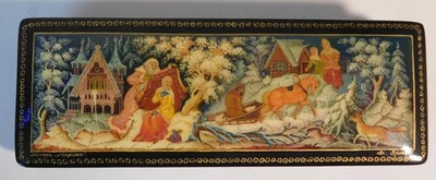 CAJA RUSA PINTADA A MANO MSTERA LACADA “FROST” POR EL ARTISTA LEONID ZUYIKOV Foto 1 de 3