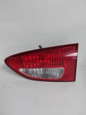 2006 SUBARU TRIBECA 乘客/右内侧尾灯-蜘蛛裂纹!(P5369) — 第 1/3 张图片