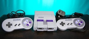 Nintendo Super NES Mini Classic Control Deck w/ 2 controllers & extension cables