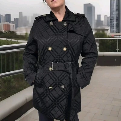 Gabardina para mujer Calvin Klein negra doble botonadura bordada longitud media Foto 1 de 4