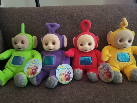 Vintage Teletubbies 1998 Bean Bags Plush Po, Laa Laa, Dipsy and Tinky Winky NWT Cover