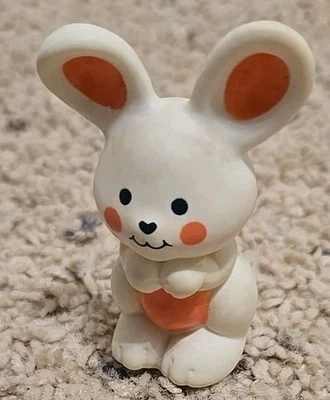 Kenner Strawberry Shortcake Hopsalot Pet Bunny de colección SOLO para muñeca albaricoque Foto 1 de 4