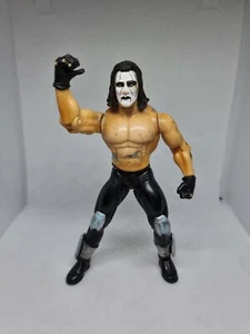 1999 STING Toy Biz WCW Wrestling Windup Arm Swing modded with vest wiped off - Bild 1 von 2