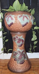 Roseville Like Reproduktion schwarze Beeren Keramik Jardiniere mit Sockel - Bild 1 von 11