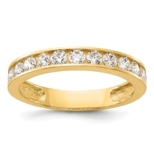 10k Yellow Gold Cubic Zirconia Wedding Band Ring Size 7 - Picture 1 of 5