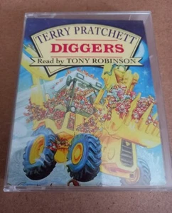 Audio Cassette - Diggers - Terry Pratchett - 1993 - Read by Tony Robinson - Picture 1 of 11