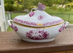 Herend CHINESE BOUQUET RASPBERRY MEDIUM CANDY BOX COVERED #6010 Excellent Condit - Picture 1 of 8