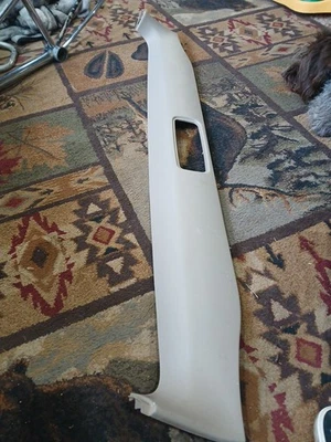 Borde interior trasero derecho 98-02 Lexus LX470 67935-60060 Land Cruiser panel derecho Foto 1 de 3