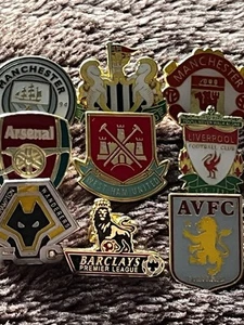 8 English Premier League Enamel Football Clubs Pin Badges + Extra FA Badge - Picture 1 of 10
