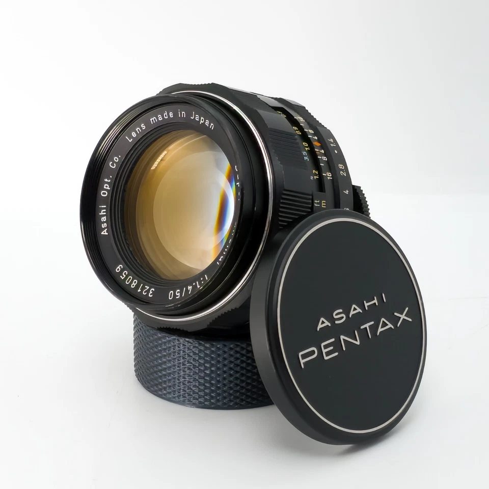 Near Mint Asahi Pentax Super Takumar 50mm F1.4. M42, Mirrorless compatible. - Image 1 of 4