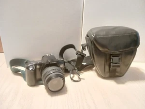 Canon - EOS Rebel XS - 35mm Camera - Kalimar Zoom Lens 52 mm - Picture 1 of 8