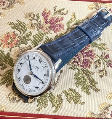 VINTAGE PIAGET ART- DECO MANUAL - Image 1 of 4