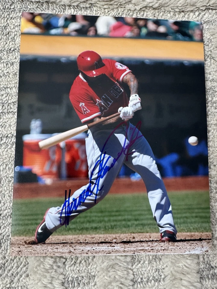 Howie Kendrick Los Angeles Anaheim Angels Signed 8x10 Photo  - Image 1 of 1