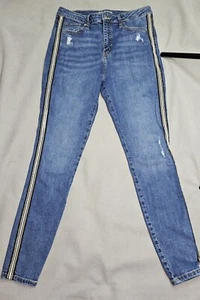 Wild Fable High Rise Mom Jeans Women's Size 10/30 reg skinny Stretch distress. - Picture 1 of 16