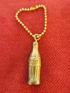 Vintage keychain COCA COLA with gold bottle - Picture 1 of 2