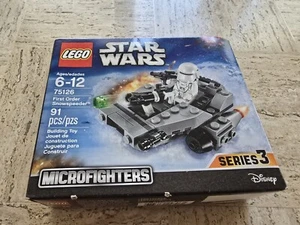 Lego Creased 75126 Star Wars MICROFIGHTERS FIRST ORDER SNOWSPEEDER Retired - Picture 1 of 7