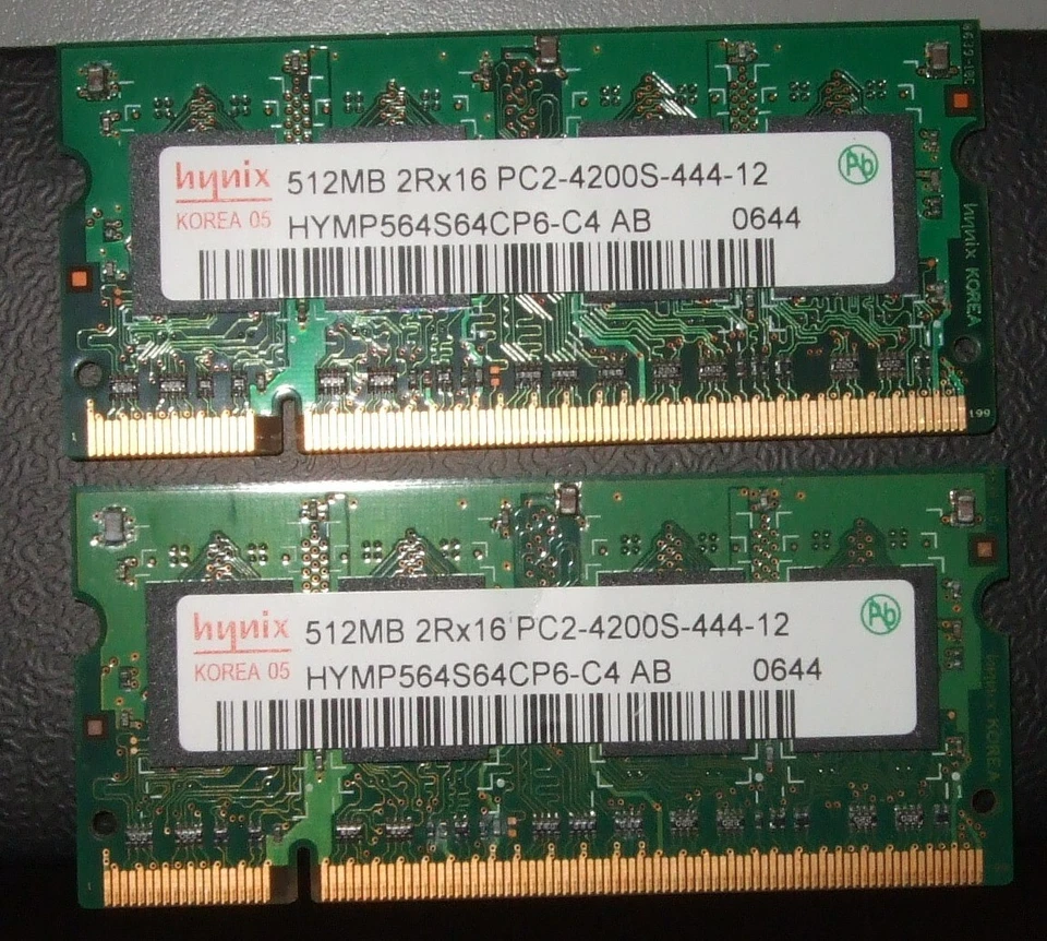 So-Dimm 1GB DDR2 2 x 512 MB PC2 4200S 444 12 Memoria Notebook Hynix PC2 533 - Immagine 1 di 4