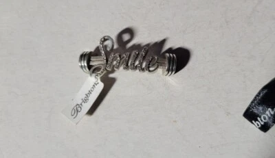 Brighton SMILE adorno de cristal plateado, nuevo con etiquetas (pulsera de camarilla de color no incluida) Foto 1 de 4