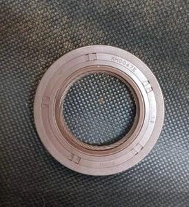 1PCS NEW FIT FOR XH0047E 29.3X48X6.7 crankshaft front oil seal - Picture 1 of 4