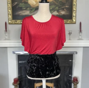 iZ BYER Red Black Gradient Blouse Sparkles Size Medium - Picture 1 of 7