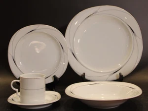 Mikasa Caviar 1 - 5 setting (5 Pieces) 10 sets available - Picture 1 of 6