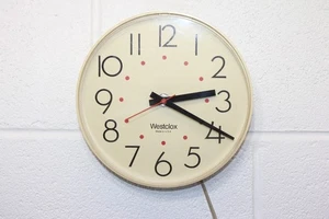 Vintage Westclox Küchenakzent Wanduhr Hergestellt in den USA! 8" Durchmesser, beige, HÄLT DIE ZEIT! - Bild 1 von 17