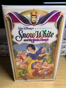 Snow White and the Seven Dwarfs (1994) VHS Walt Disney Gently Used Good Condit. - Picture 1 of 3