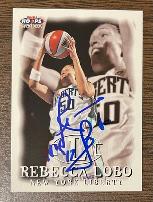 REBECCA LOBO AUTOGRAPHED 1999 WNBA HOOPS BASKETBALL CARD # 68 HOF NY LIBERTY - Image 1 of 4