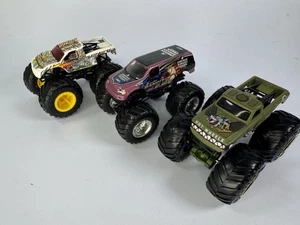 Lot Of 3 Hot Wheels Monster Truck V8 Bomber Green Scarlet Bandit Wild Streak - Picture 1 of 4