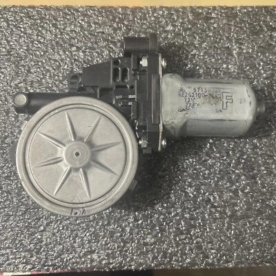 Motor ventana lateral trasera izquierda (del conductor) Mitsubishi Mirage 2014-20. Original Foto 1 de 3