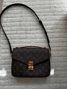 Louis Vuitton Pochette Metis - Picture 1 of 7