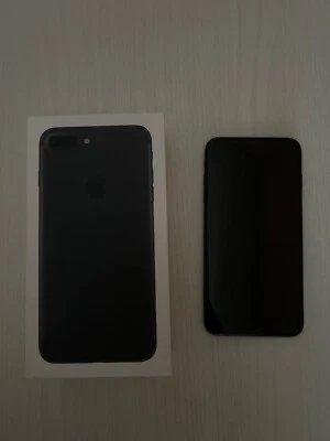 Apple iPhone 8 Plus - 32 GB - Grigio Siderale  (Sbloccato) - Immagine 1 di 3