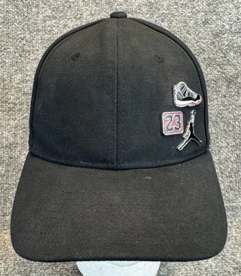 Jordan Jumpman Youth Strapback 黑色帽子带别针 23 标志和 Jordan 11 运动鞋 — 第 1/4 张图片