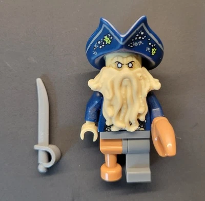 Official Lego Davy Jones minifigure Pirates of the Caribbean Black Pearl 4184 - Image 1 of 4