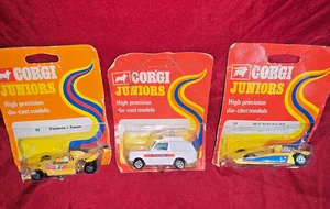 Corgi Juniors X 3 Formula 1 Racer 22 / Police Range Rover 9 / Hot Rod Racer 28 - Imagen 1 de 20