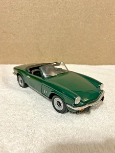 Chrono 1:18 Triumph Spitfire Convertible 1970 Green Diecast H1041 Limited Ed NEW - Picture 1 of 11