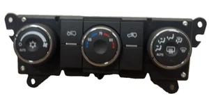08 09 10 SATURN VUE Heater A/c Control SEE PICTURES FOR CONDITION. OEM: 20829245 - Picture 1 of 5