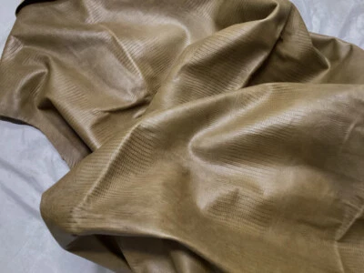 Tela artesanal de cuero EMB119 pieles de vaca verde oliva lagarto en relieve 25 pies cuadrados Foto 1 de 2