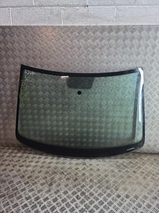 VW POLO 6R (2010) FRONT WINDSCREEN GLASS (COLLECTION) 6R0845011D - Picture 1 of 12