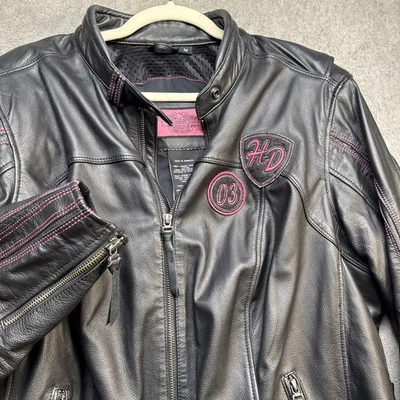 Chaqueta de moto Harley Davidson de cuero con etiqueta rosa negra magenta para mujer 18’s Foto 1 de 4