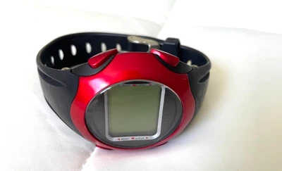 Reloj Deportivo Digital Athletic Works Resistente al Agua, Necesita Batería ROJO NEGRO Foto 1 de 2