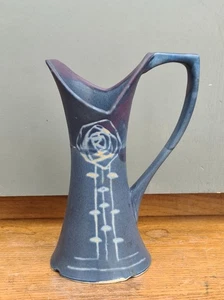 Jarrón de cerámica de estudio de colección 28 cm de altura estilo art nouveau firmado jh 96 - Imagen 1 de 6