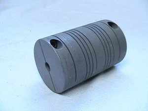 1 USED ALUMINUM FLEX COUPLING .375 - .875  9MM-22MM - Picture 1 of 5