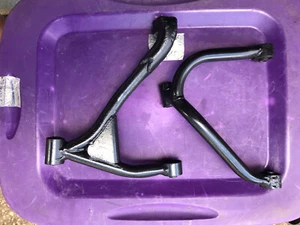 Suzuki LT185 Front Left A Arms Upper Lower ATV - Bild 1 von 4